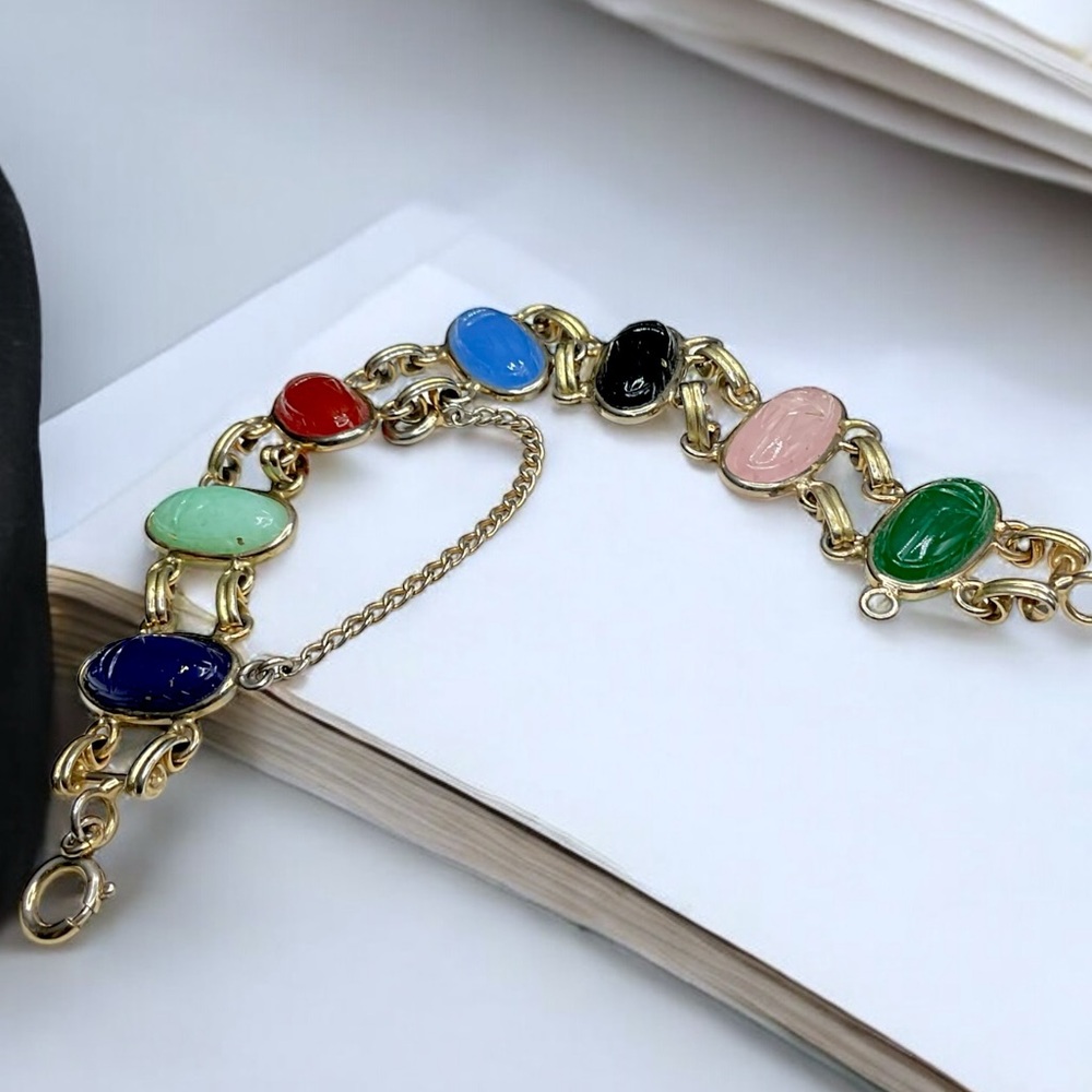 🌺Vintage Large Gemstone Scarab Bracelet - Picture 6 of 9